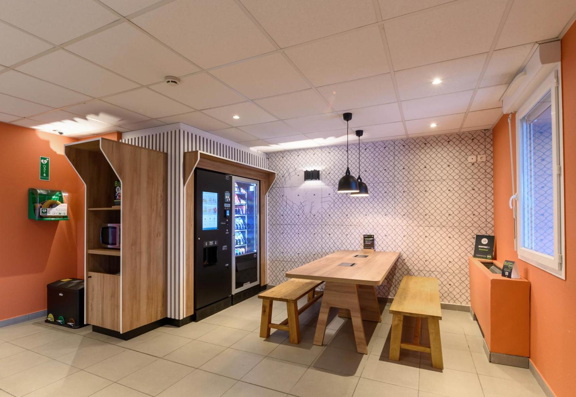 B&B Hotel Compiegne Thourotte Exteriör bild